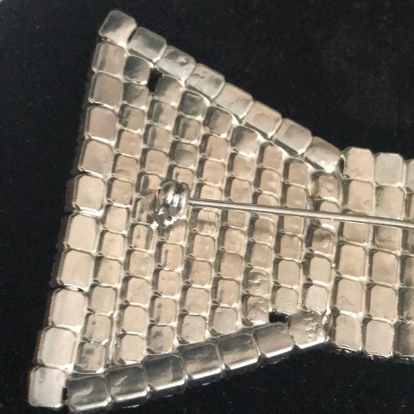 Vintage Blue Rhinestone Crystal Bow Tie Pin Brooch - Picture 4 of 4